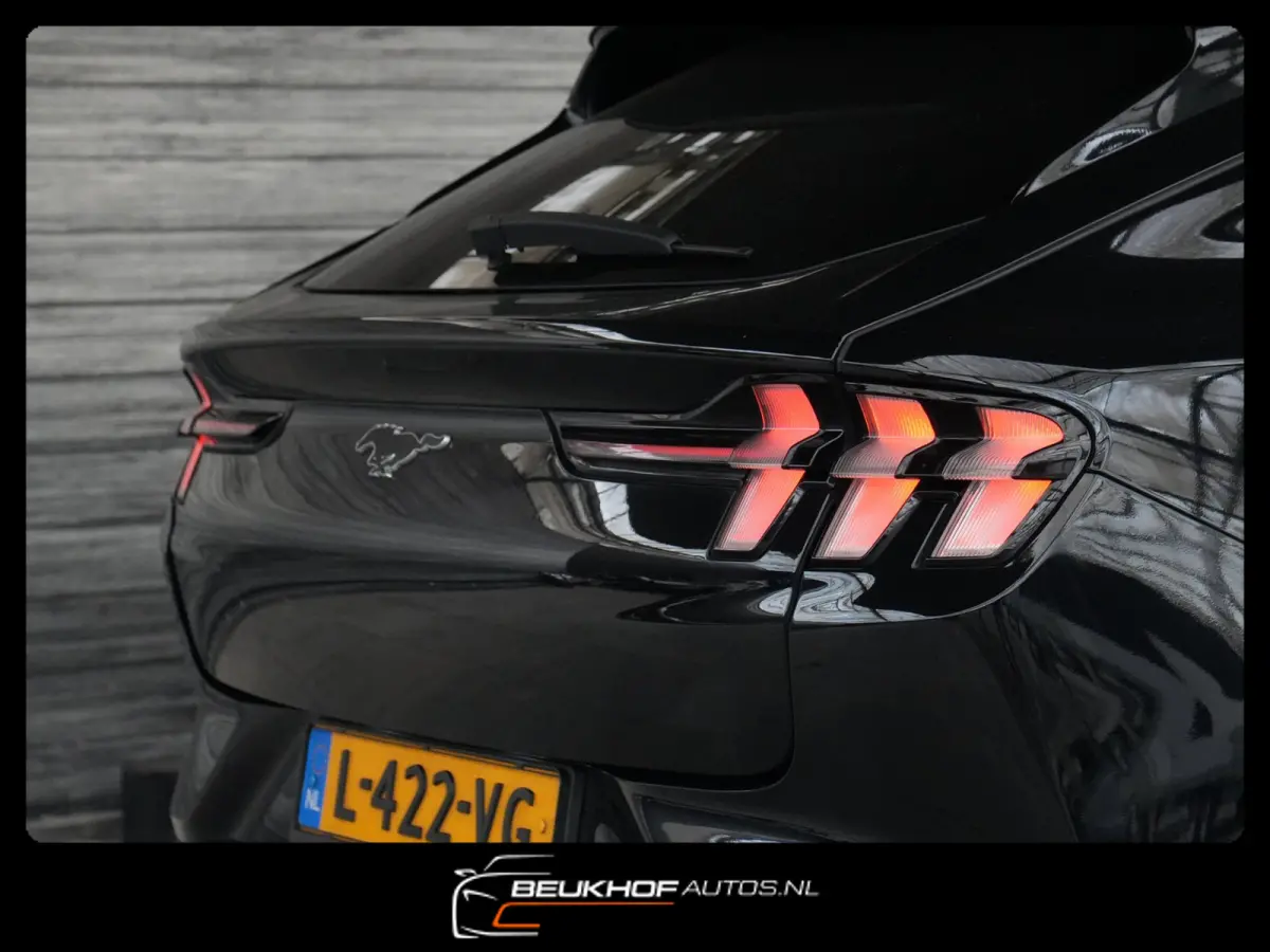 RWD 75 kWh Leer Carplay B&O Camera