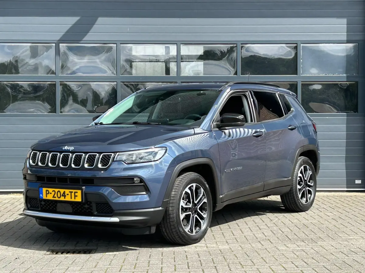 4xe 240 PLUG-IN HYBRID LIMITED I WINTERPAKKET I P-CAMERA I APPLE CARPLAY I ADAPTIVE CRUISE CONTROL