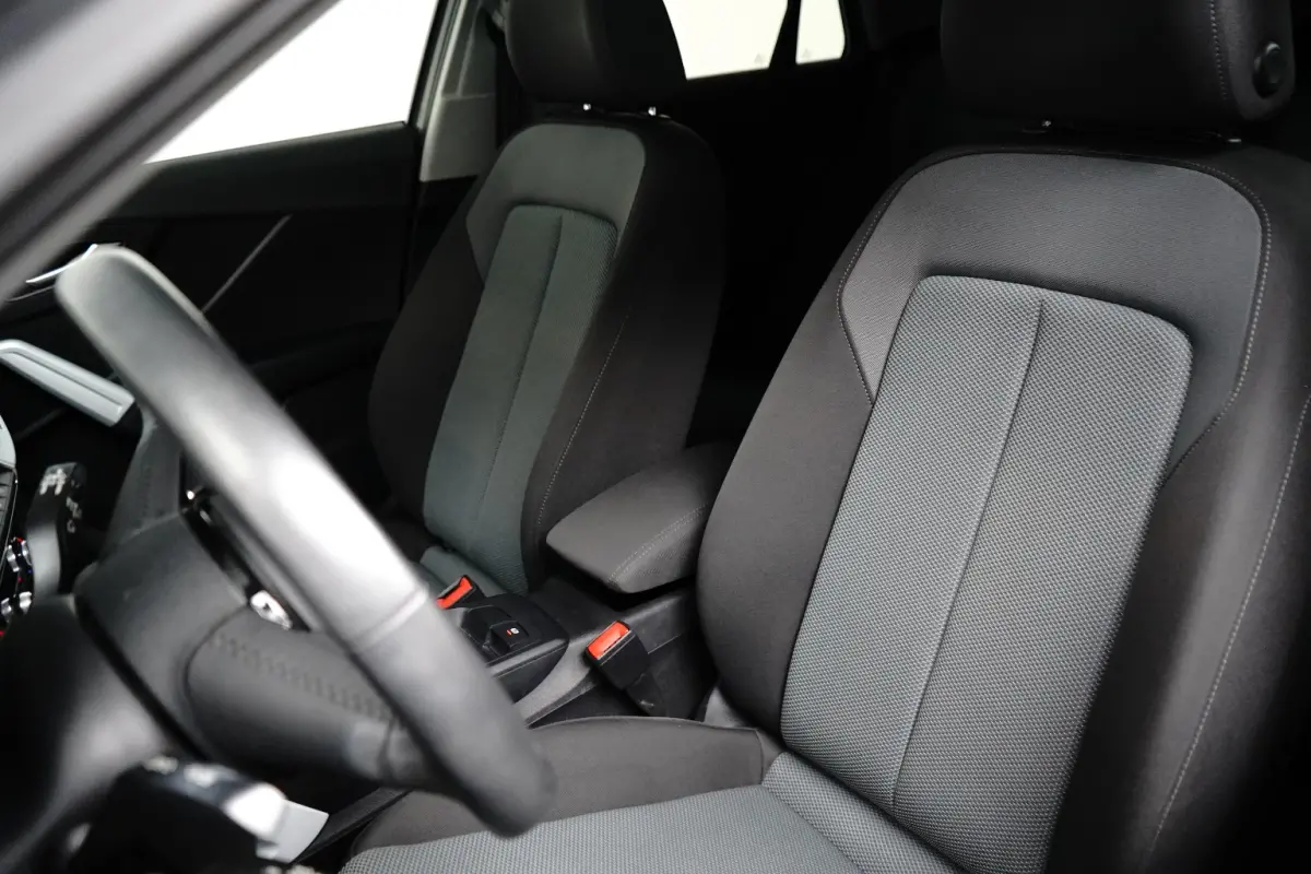 30 TFSI S Edition | Elektr glazen panorama-dak | Keyless entry/start | Stoelverwarming | Dodehoek detectie | Elektr achterklep |DAB | LED | Navi | 18"LMV