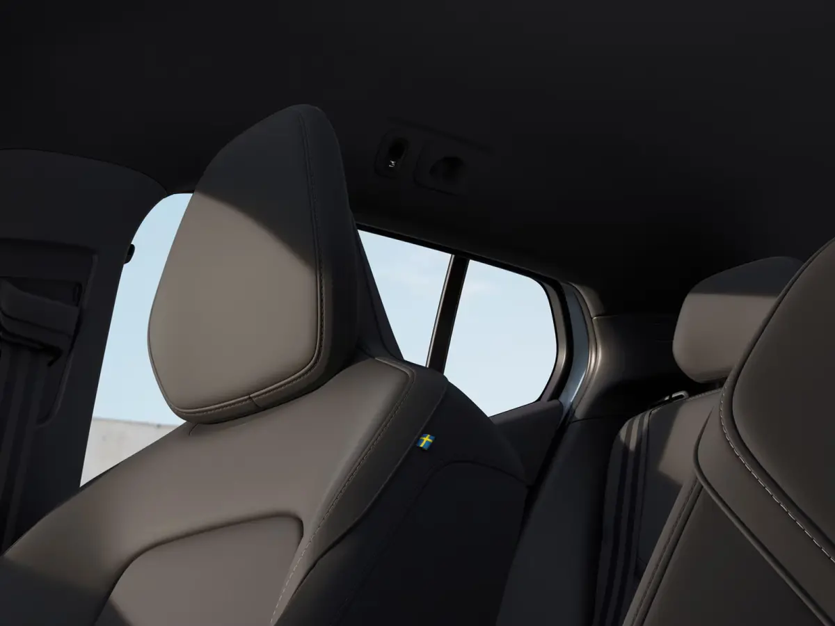P5 Long Range Plus Europa 69 kWh | Parkeercamera | Harman Kardon | Stoel- en stuurverwarming | Elektrische stoelen
