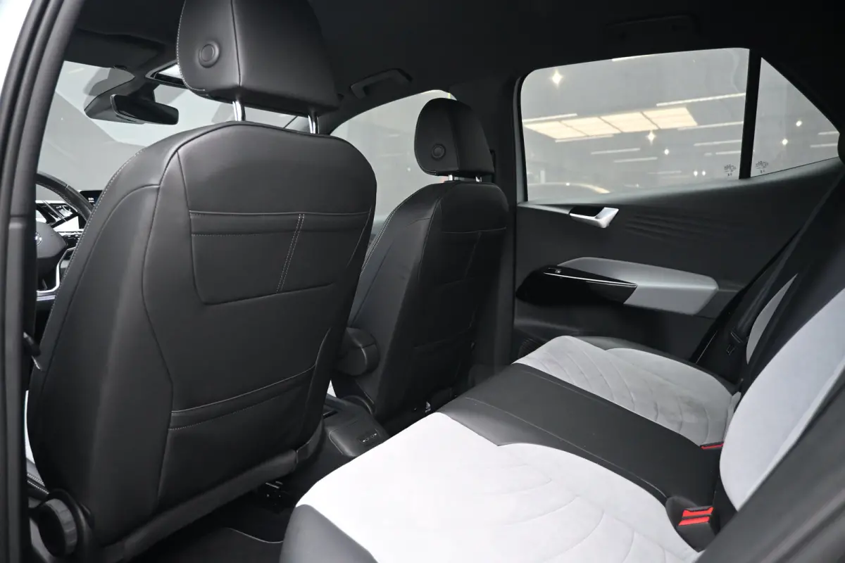 Pro Edition 58 kWh 89,3%SOH! | Navigatie | Achteruitrijcamera | Adaptive Cruise | Stoelverwarming | !!