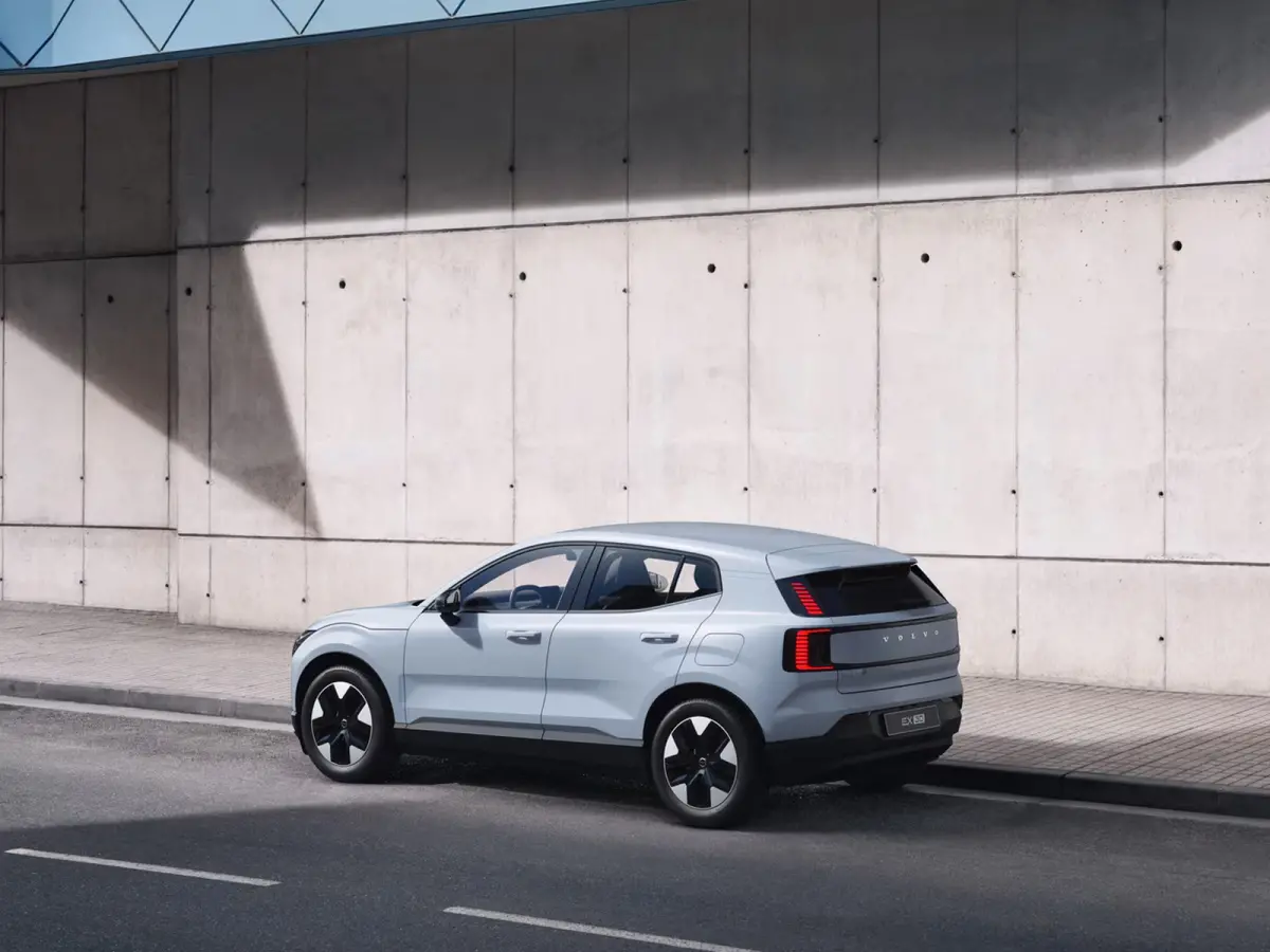 P3 Long Range Plus Europa 69 kWh | Parkeercamera | Harman Kardon | Stoel- en stuurverwarming | Elektrische stoelen