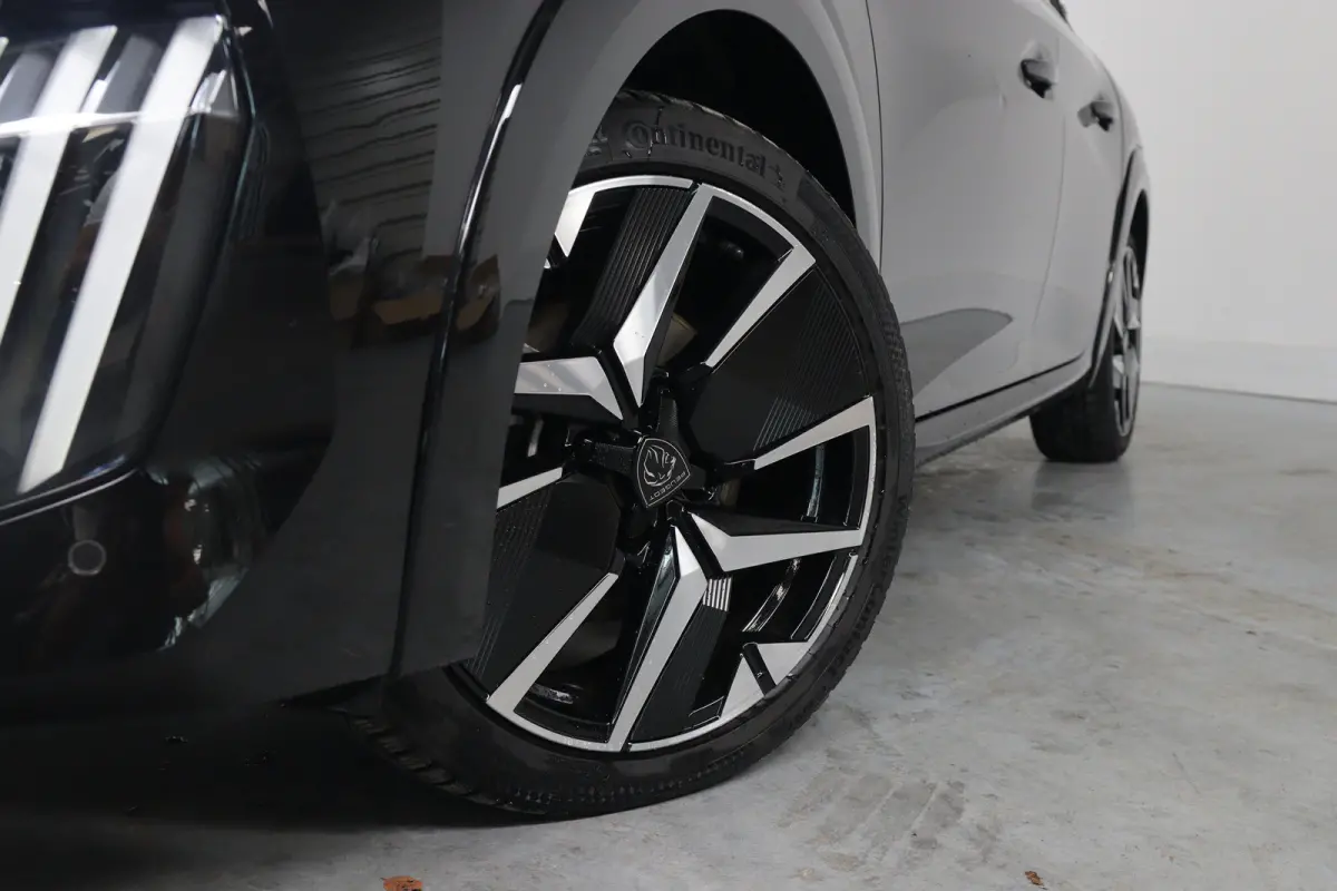EV GT 51 kWh | 1e Eigenaar! | Dealer Onderhouden! | Sfeerverlichting | Clima | LED | Camera Keyless | Half Leder | DAB | Sfeerverlichting