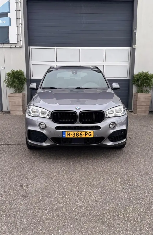 xDrive40e iPerformance M Sport Edition / Pano / Navi / Garantie / HUD / 360 Camera / SOH 93/