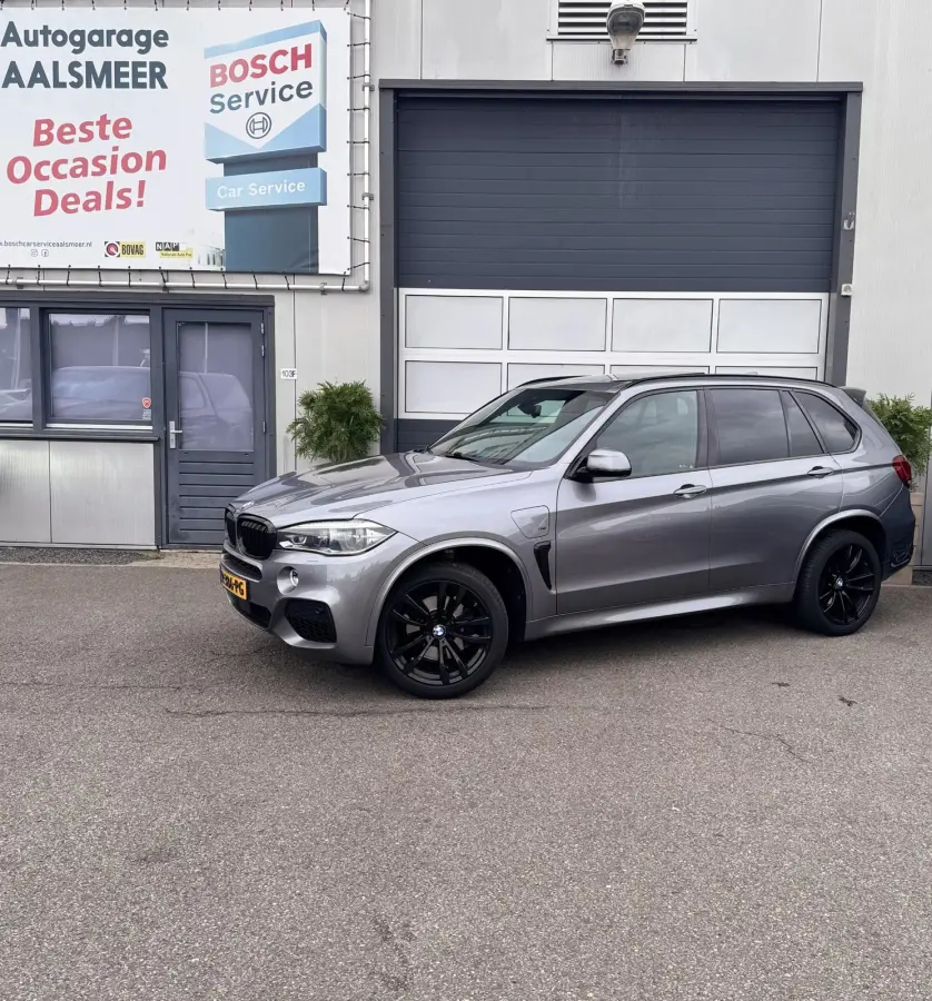 xDrive40e iPerformance M Sport Edition / Pano / Navi / Garantie / HUD / 360 Camera / SOH 93/