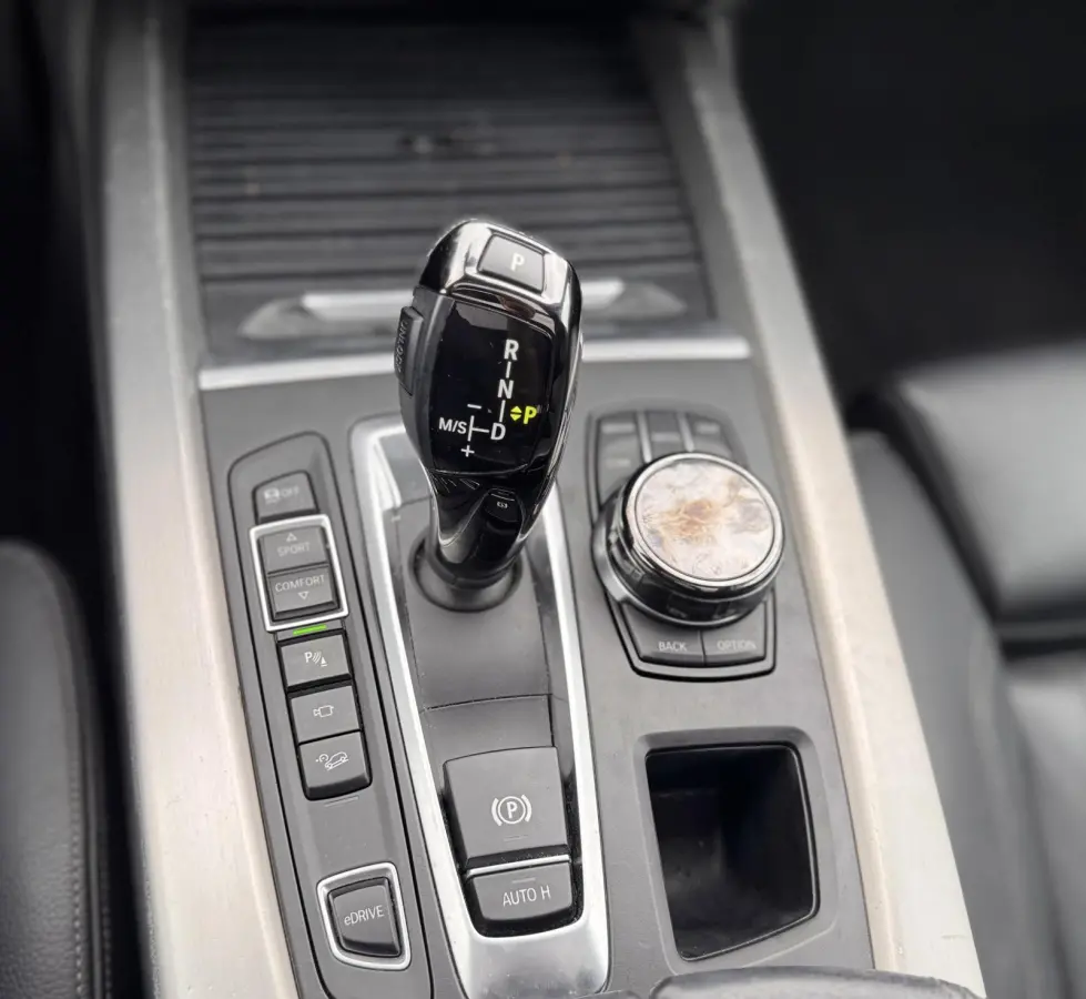 xDrive40e iPerformance M Sport Edition / Pano / Navi / Garantie / HUD / 360 Camera / SOH 93/
