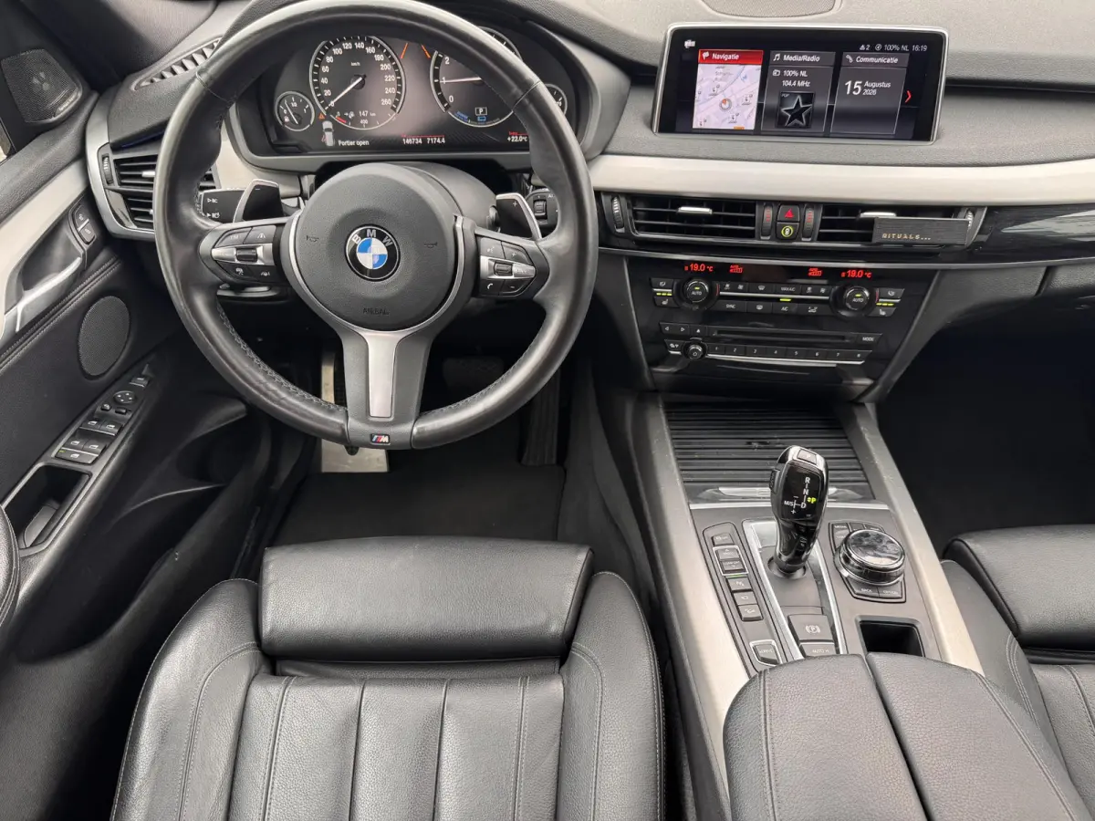 xDrive40e iPerformance M Sport Edition / Pano / Navi / Garantie / HUD / 360 Camera / SOH 93/