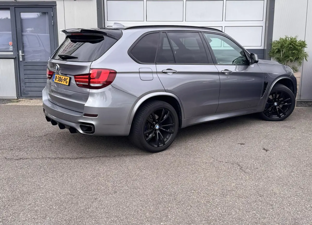 xDrive40e iPerformance M Sport Edition / Pano / Navi / Garantie / HUD / 360 Camera / SOH 93/