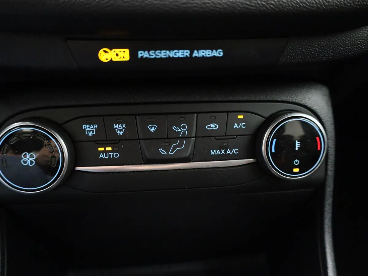 1.0 EcoBoost Hybrid ST-Line X NAVIGATIE | APPLE CARPLAY | CRUISE | CLIMA | DAB | KEYLESS | B&O | CAMERA | PDC | 12 MAANDEN BOVAG GARANTIE |