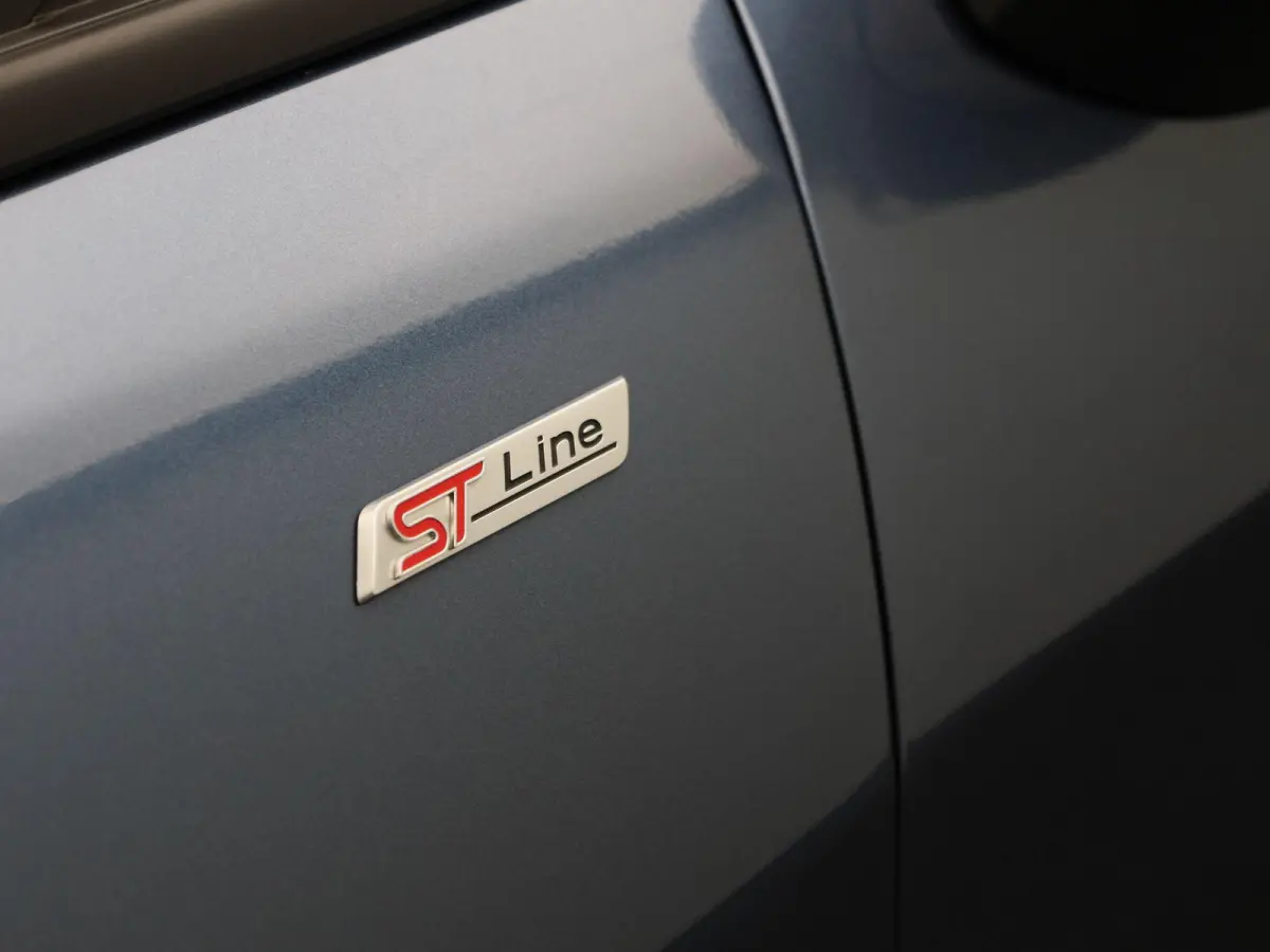 1.0 EcoBoost Hybrid ST-Line X NAVIGATIE | APPLE CARPLAY | CRUISE | CLIMA | DAB | KEYLESS | B&O | CAMERA | PDC | 12 MAANDEN BOVAG GARANTIE |