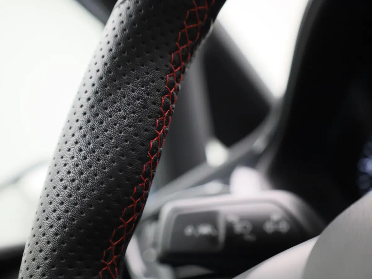 1.0 EcoBoost Hybrid ST-Line X NAVIGATIE | APPLE CARPLAY | CRUISE | CLIMA | DAB | KEYLESS | B&O | CAMERA | PDC | 12 MAANDEN BOVAG GARANTIE |