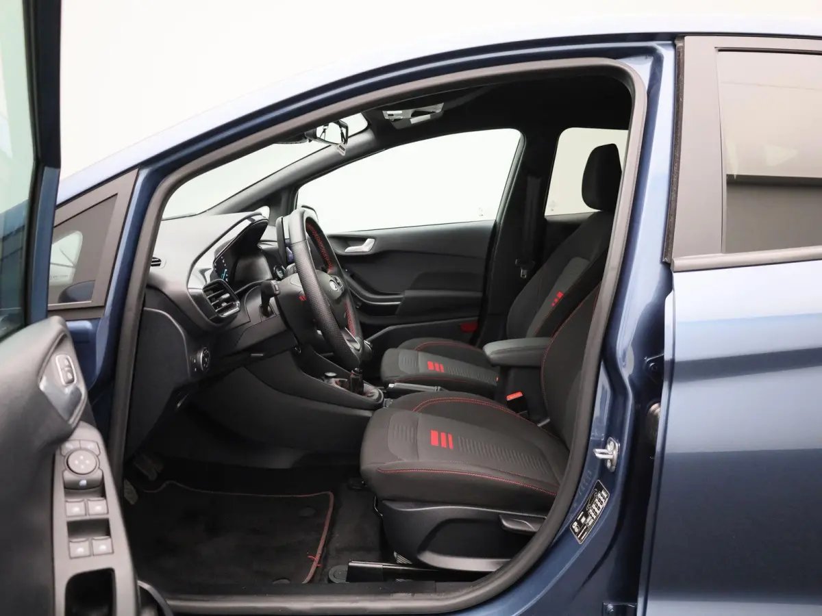 1.0 EcoBoost Hybrid ST-Line X NAVIGATIE | APPLE CARPLAY | CRUISE | CLIMA | DAB | KEYLESS | B&O | CAMERA | PDC | 12 MAANDEN BOVAG GARANTIE |