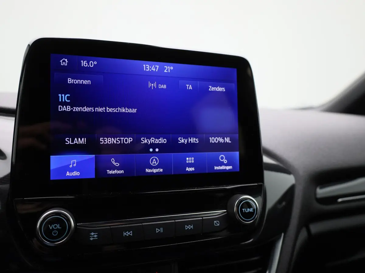 1.0 EcoBoost Hybrid ST-Line X NAVIGATIE | APPLE CARPLAY | CRUISE | CLIMA | DAB | KEYLESS | B&O | CAMERA | PDC | 12 MAANDEN BOVAG GARANTIE |