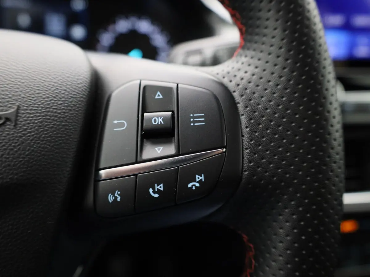 1.0 EcoBoost Hybrid ST-Line X NAVIGATIE | APPLE CARPLAY | CRUISE | CLIMA | DAB | KEYLESS | B&O | CAMERA | PDC | 12 MAANDEN BOVAG GARANTIE |
