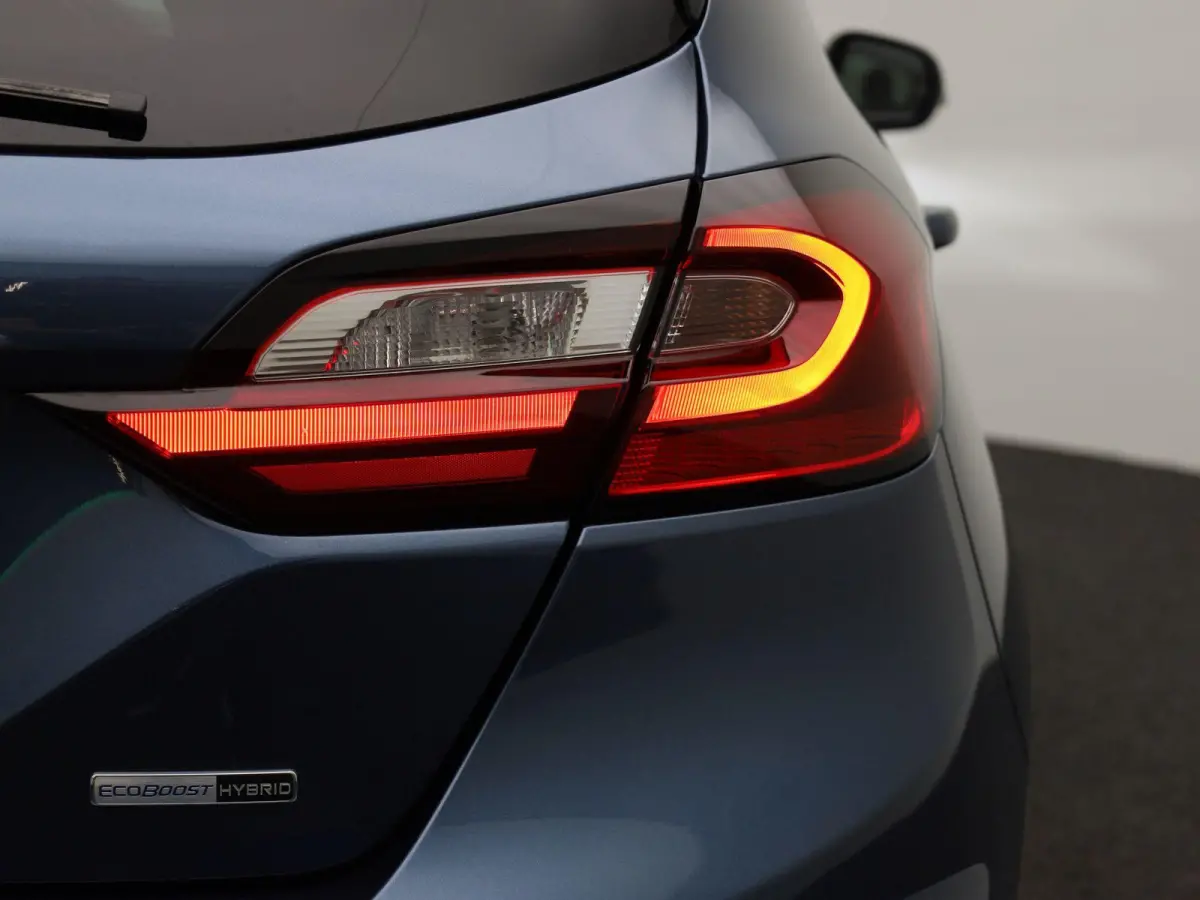 1.0 EcoBoost Hybrid ST-Line X NAVIGATIE | APPLE CARPLAY | CRUISE | CLIMA | DAB | KEYLESS | B&O | CAMERA | PDC | 12 MAANDEN BOVAG GARANTIE |