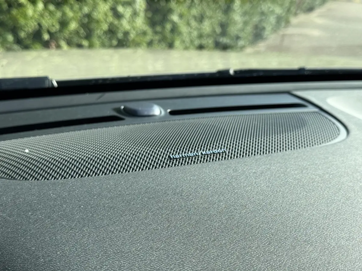 Single Motor Extended Range Plus Europa | Stuur & stoel verwarming | BLIS | Keyless | Harman kardon audio |