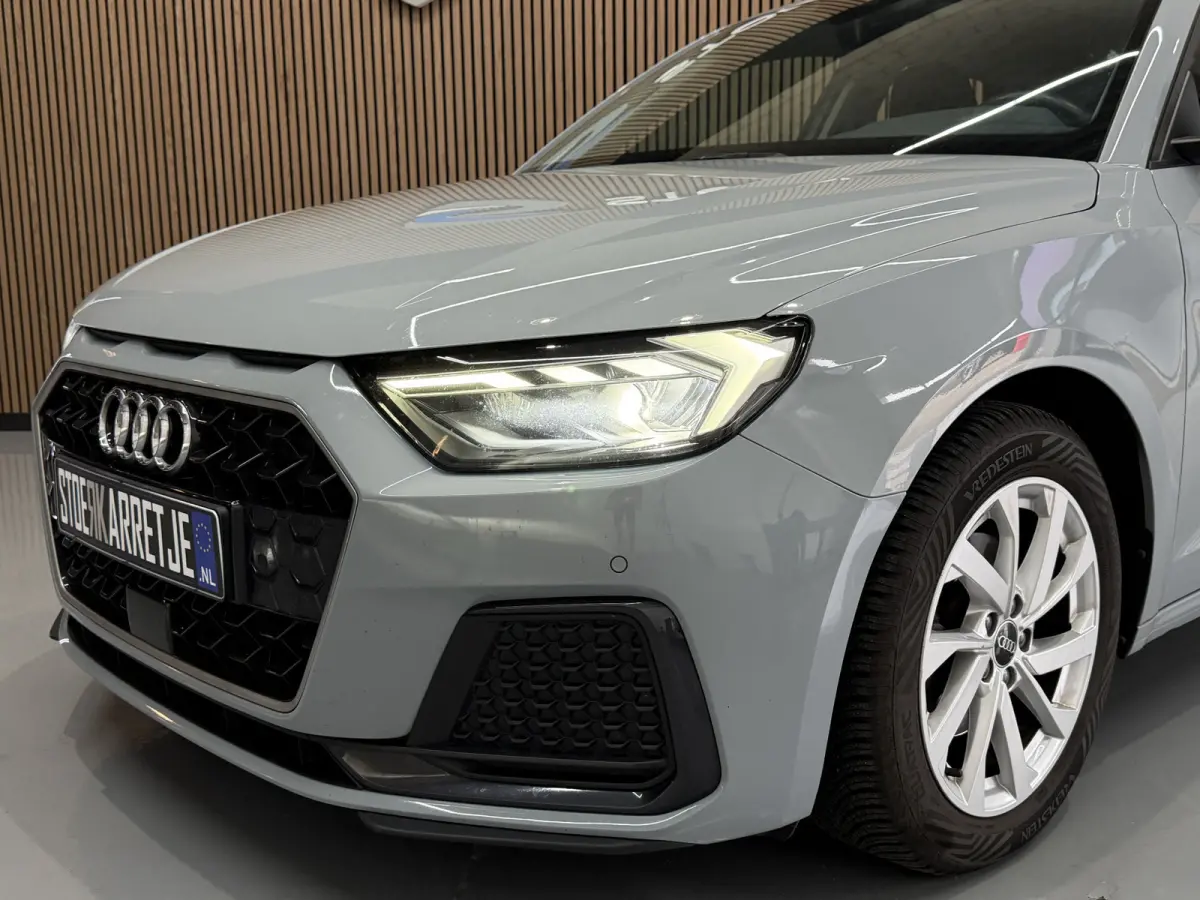 30 TFSI Advanced edition | Carplay Navi | Led | Digitaal Inst | Stoelverwarming | Clima | Keurig nette Audi A1