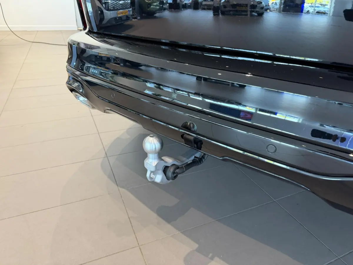 2.5 PHEV ST-Line | ELEKTRISCH WEGKLAPBARE TREKHAAK | VERWARMBARE VOORSTOELEN | VERWARMBARE VOORRUIT | VERWARMBAAR STUUR | KEYLESS ENTRY | ALL WEATHER BANDEN