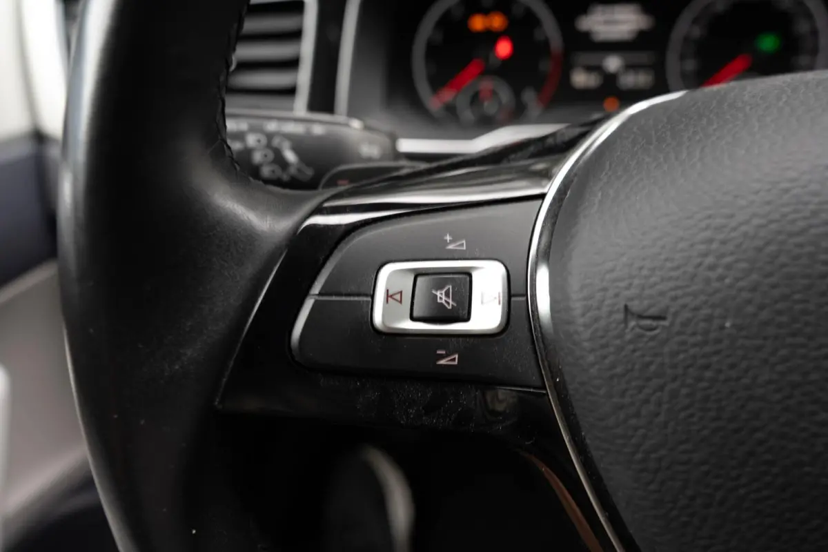 1.0 TSI Highline | Stoelverwarming | Navigatie | Cruise