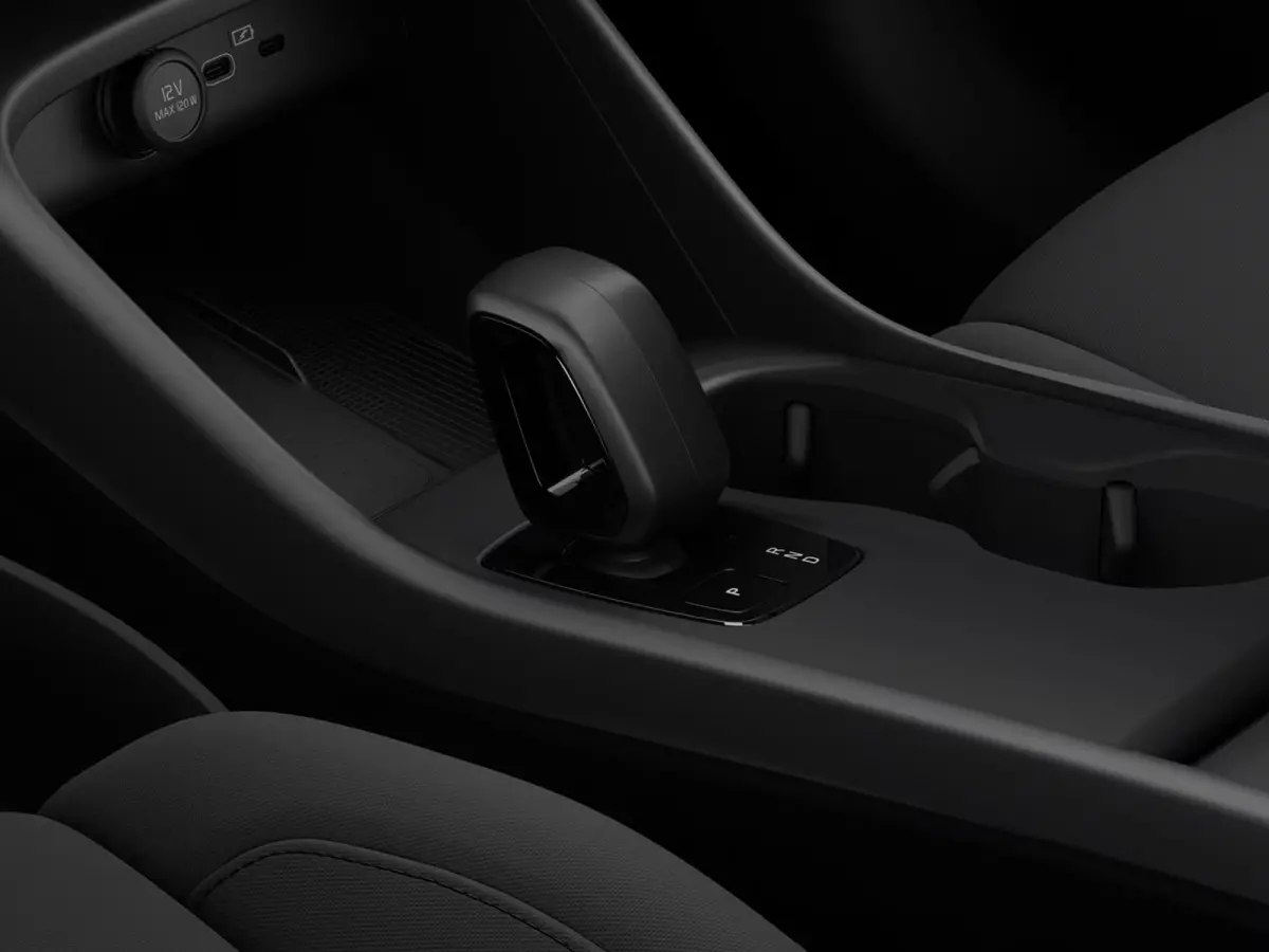 Single Motor Extended Range Plus Europa 82 kWh | Parkeercamera | Harman Kardon | Stoel- en stuurverwarming | Elektrische stoelen