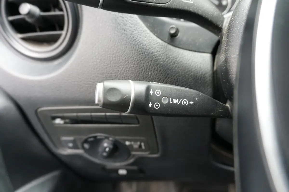 114 CDI AUT. +  EURO6 / CAMERA / TREKHAAK 2500 KG / NAVIGATIE / CRUISE CONTROL