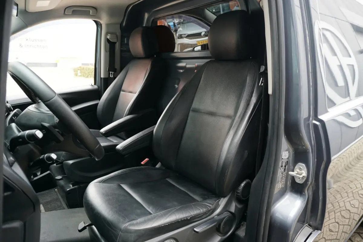 114 CDI AUT. +  EURO6 / CAMERA / TREKHAAK 2500 KG / NAVIGATIE / CRUISE CONTROL