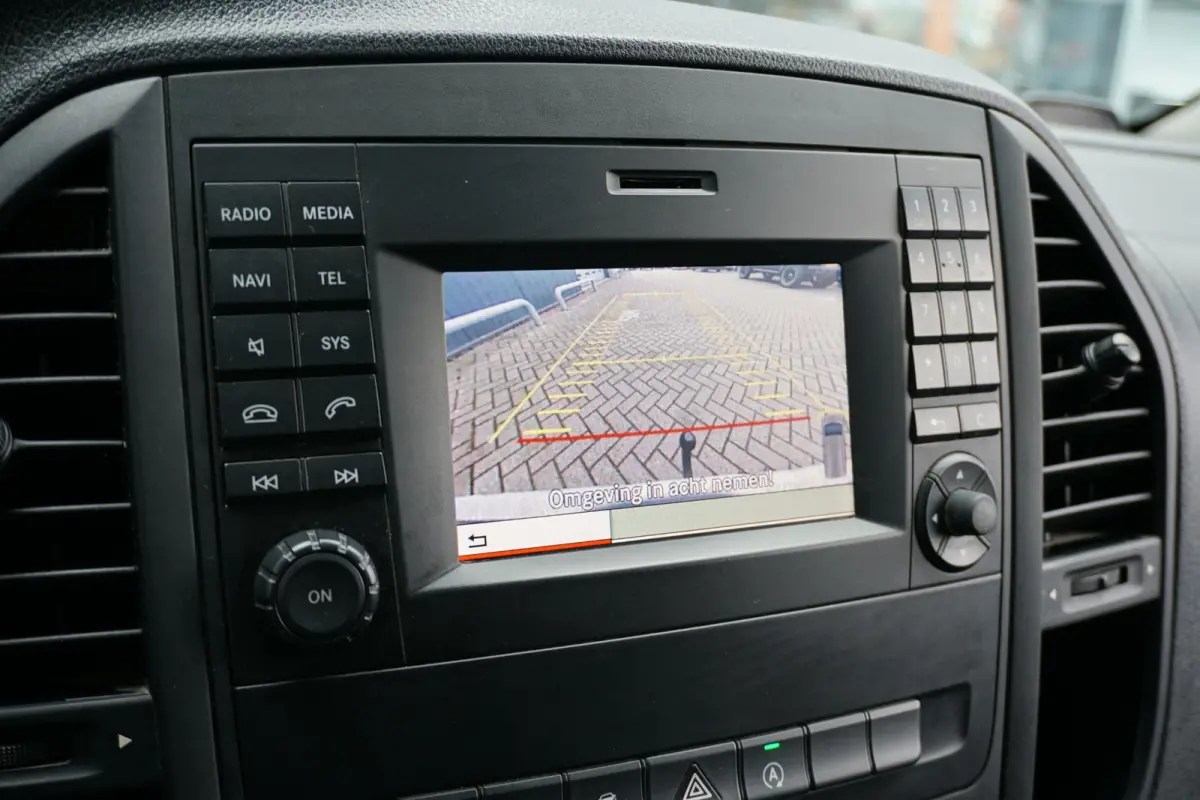 114 CDI AUT. +  EURO6 / CAMERA / TREKHAAK 2500 KG / NAVIGATIE / CRUISE CONTROL