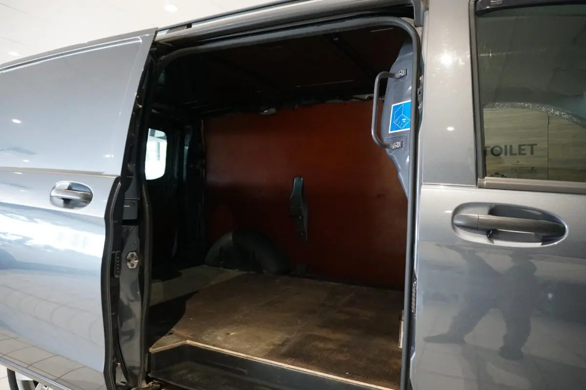 114 CDI AUT. +  EURO6 / CAMERA / TREKHAAK 2500 KG / NAVIGATIE / CRUISE CONTROL