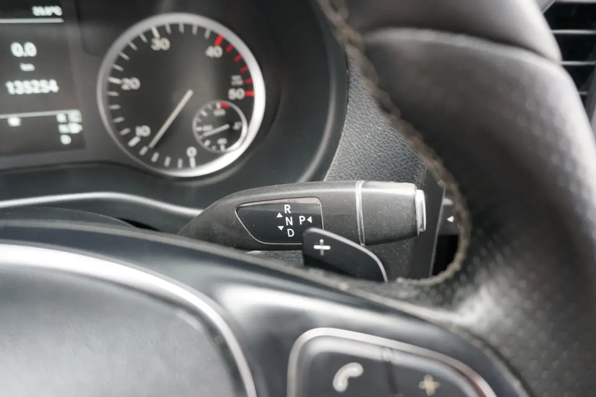114 CDI AUT. +  EURO6 / CAMERA / TREKHAAK 2500 KG / NAVIGATIE / CRUISE CONTROL