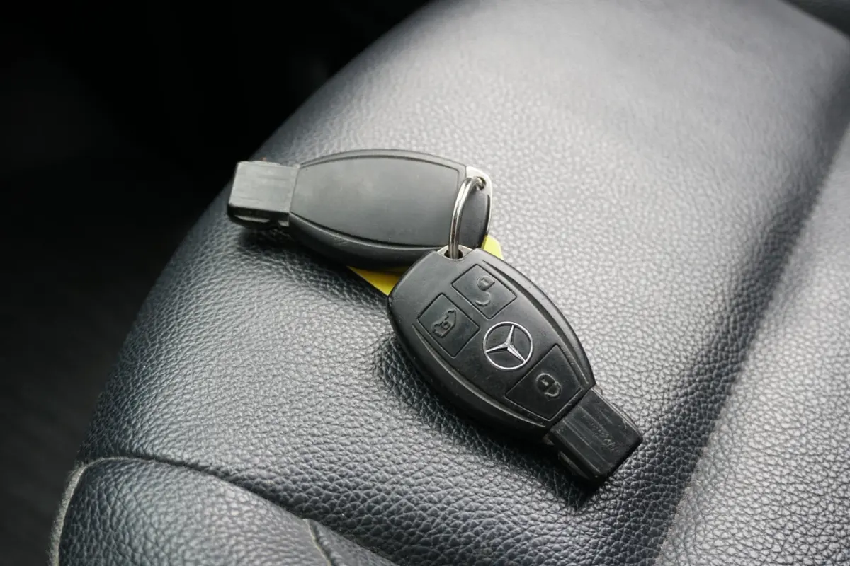 114 CDI AUT. +  EURO6 / CAMERA / TREKHAAK 2500 KG / NAVIGATIE / CRUISE CONTROL