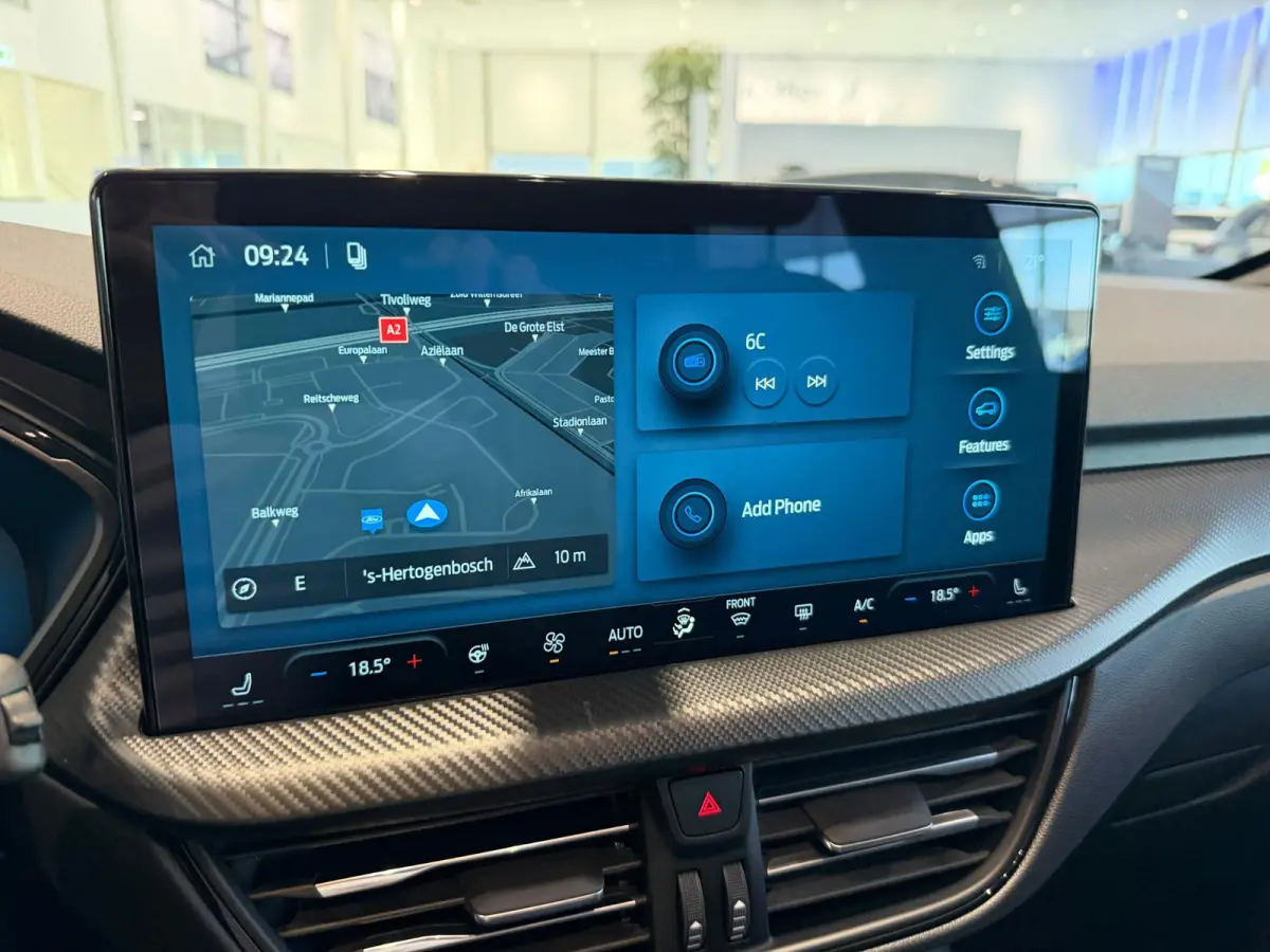 2.5 PHEV ST-Line X | ELEKTRISCH WEGKLAPBARE TREKHAAK | VERWARMBARE STOELEN | VERWARMBAAR STUUR | VERWARMBARE VOORRUIT | KEYLESS ENTRY | ALL WEATHER BANDEN |