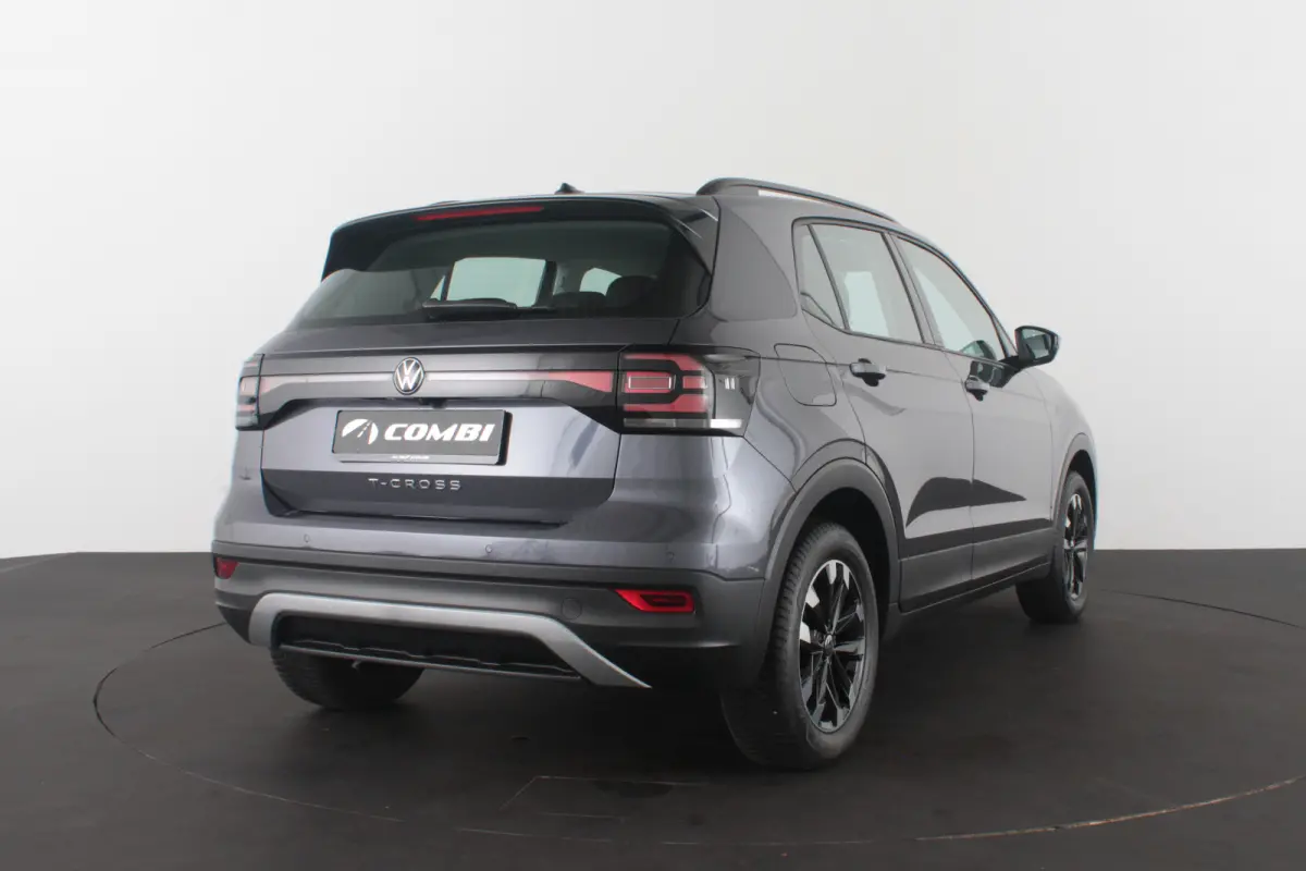 1.0 TSI Life > Camera/Smoky Gray/All season banden...