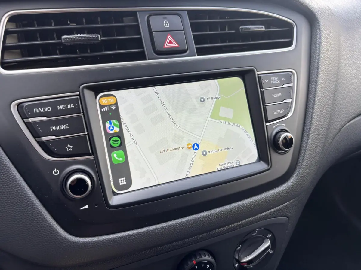 1.2 HP 84pk Comfort | Carplay | Camera | 16 inch | Stoel+stuurverwarming