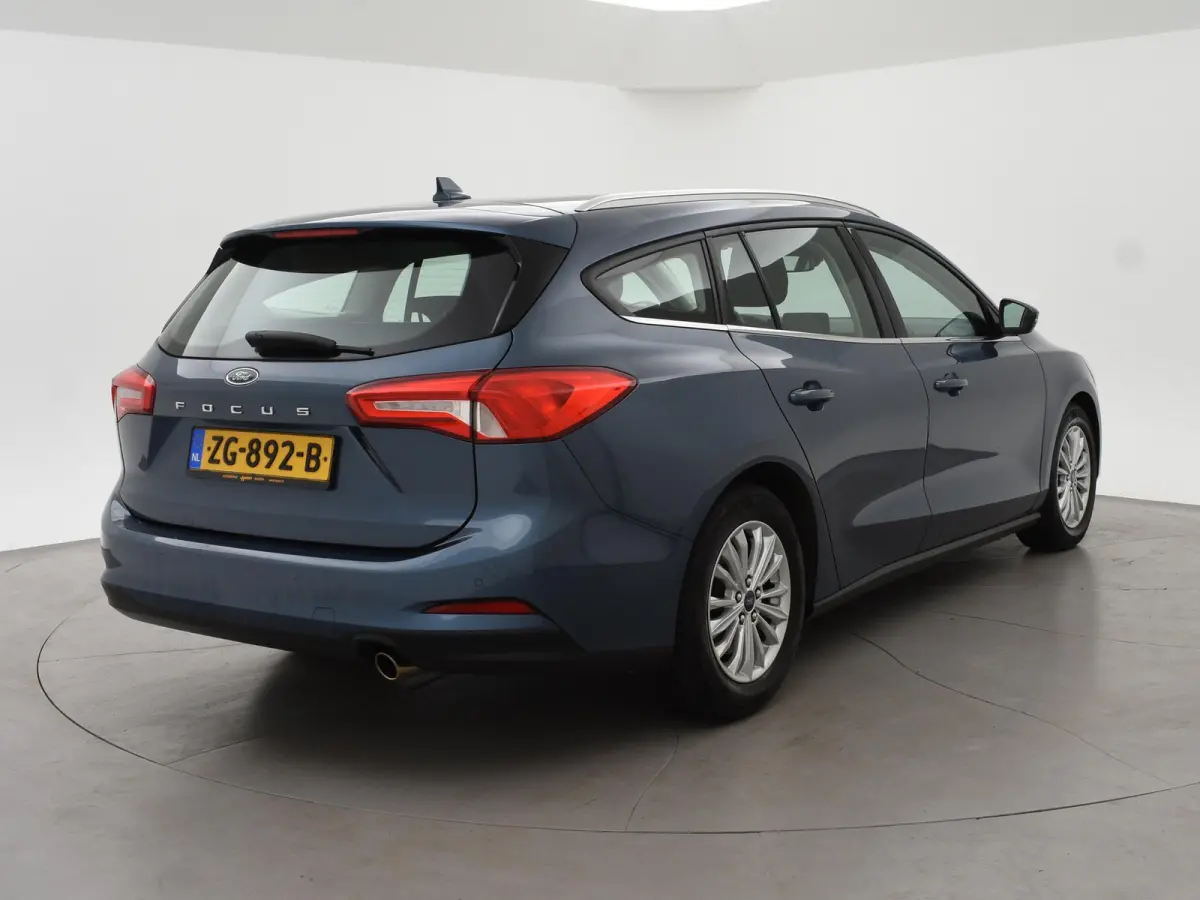 1.0 E.B. AUT. TITANIUM BUSINESS + CARPLAY | KEYLESS | CLIMATE | CRUISE CONTROL