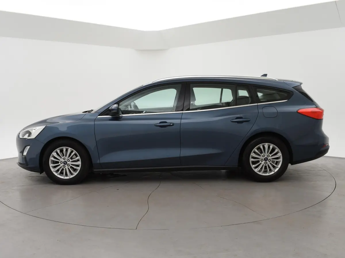 1.0 E.B. AUT. TITANIUM BUSINESS + CARPLAY | KEYLESS | CLIMATE | CRUISE CONTROL