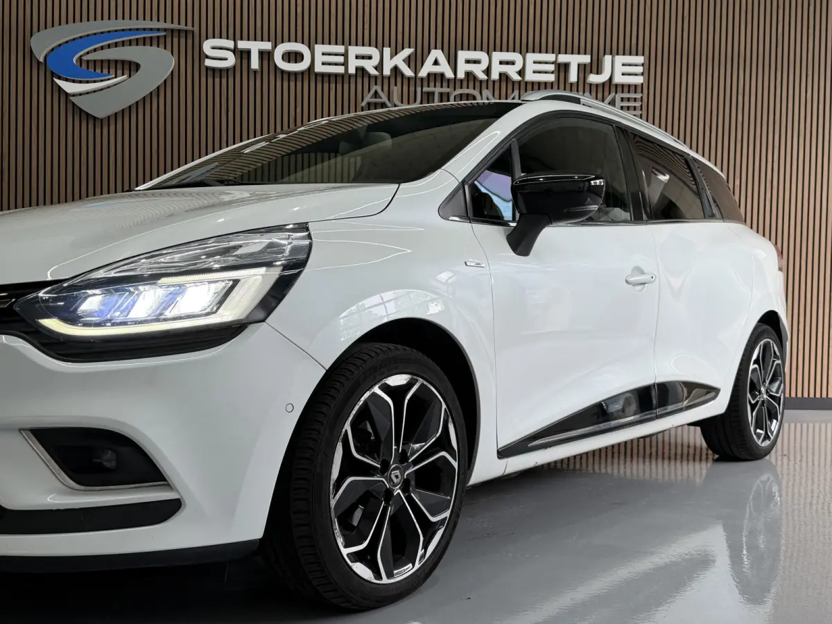 0.9 TCe Bose | Navi | 17" | Cruise control | Stoelverwarming | Camera | Perfect onderhouden!