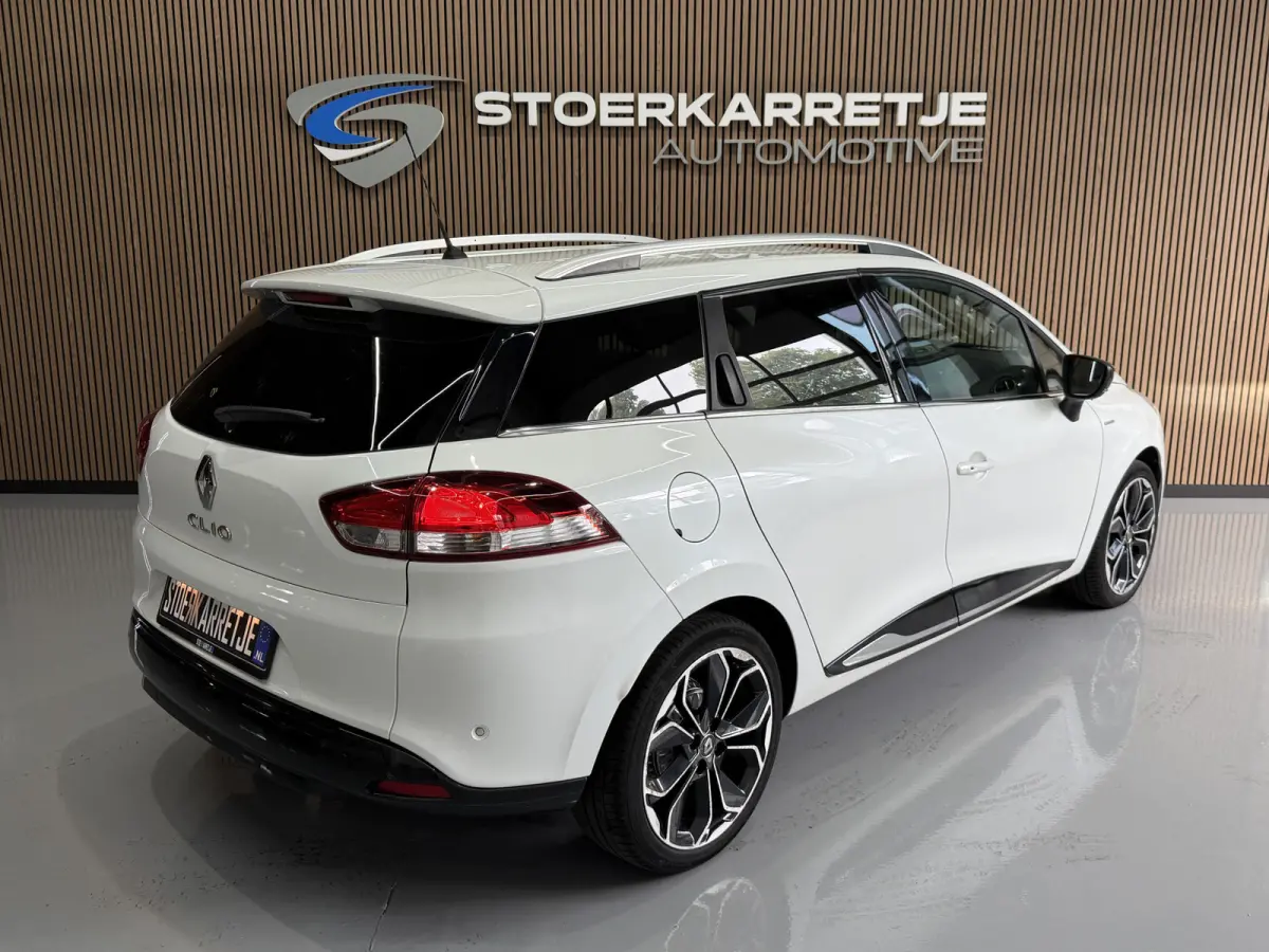 0.9 TCe Bose | Navi | 17" | Cruise control | Stoelverwarming | Camera | Perfect onderhouden!