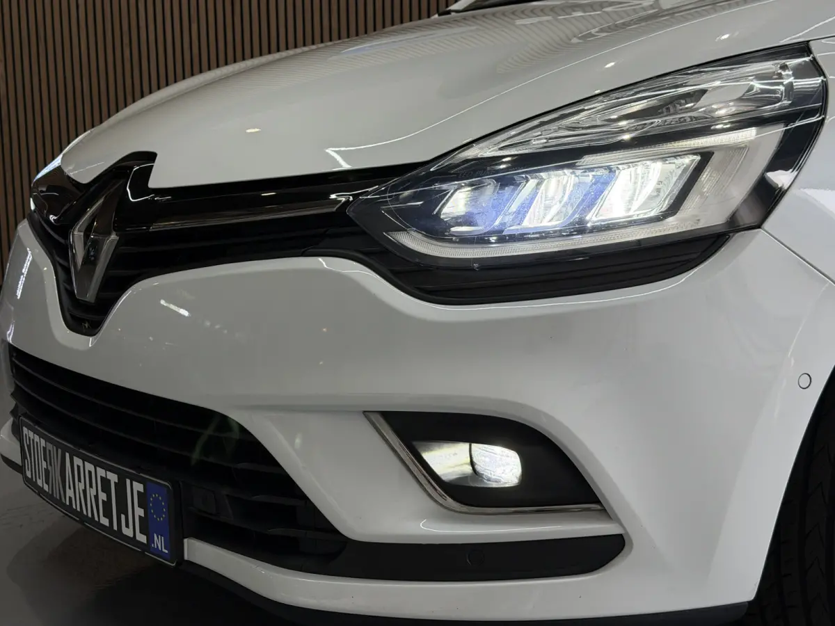 0.9 TCe Bose | Navi | 17" | Cruise control | Stoelverwarming | Camera | Perfect onderhouden!