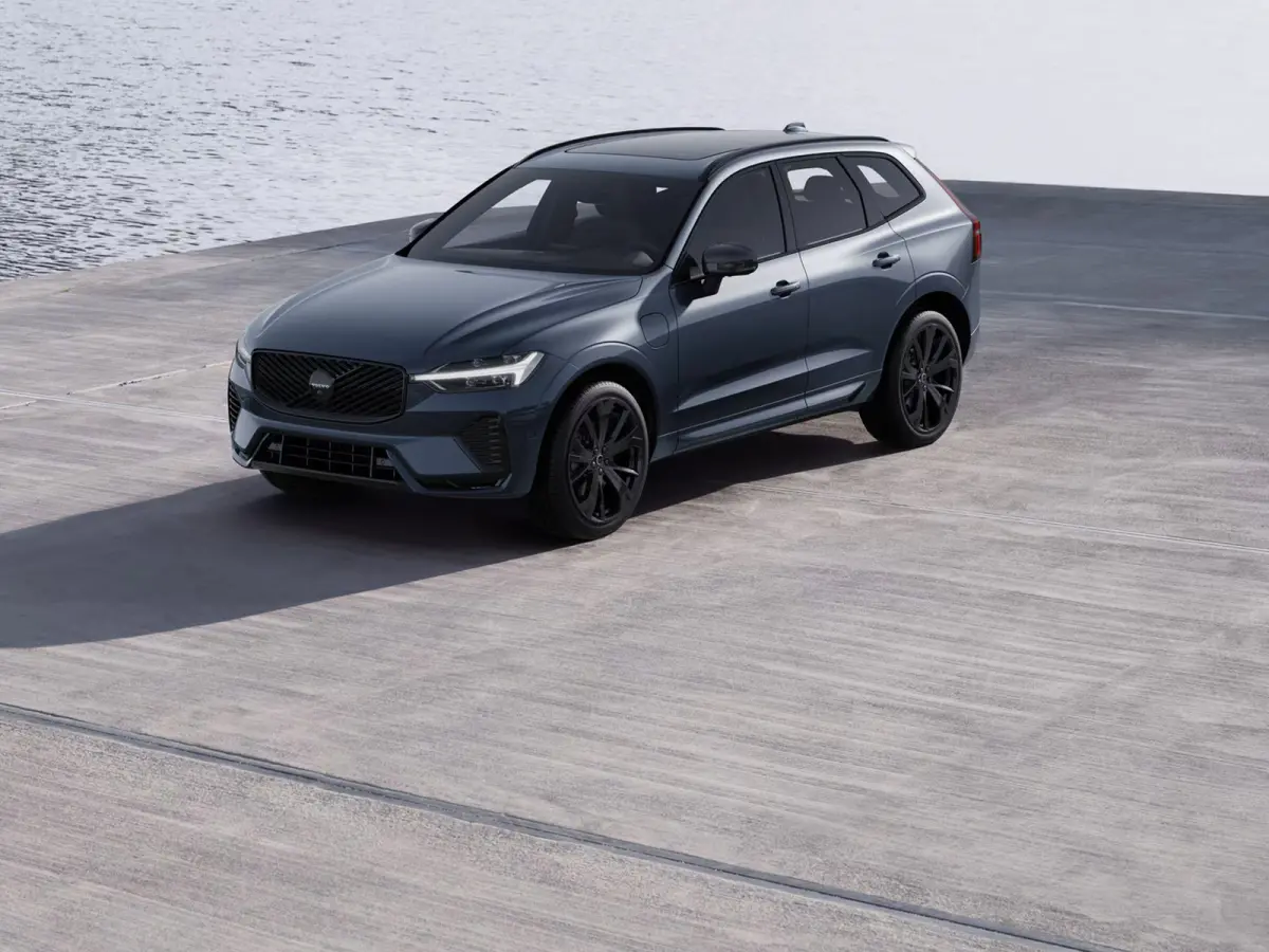 T6 Plug-in hybrid AWD Plus Black Edition | Panoramadak | 360° camera | Luchtvering | Head-up display | Harman Kardon | Stoel- en stuurverwarming