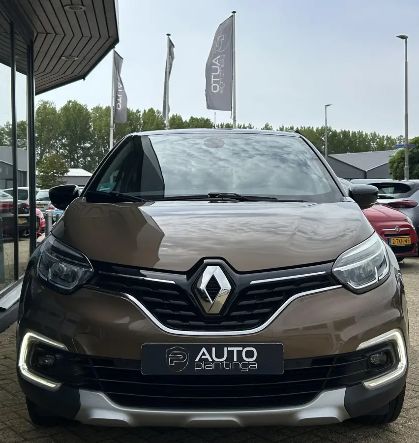 0.9 TCe Intens 90PK | 1e Eigenaar | Dealeronderhouden | Nette Staat | NL AUTO | NAP | R-Link | Bose | Trekhaak | Achteruitrijcamera | Carplay | Navigatie | 2 Sleutels | Premium Kleur |