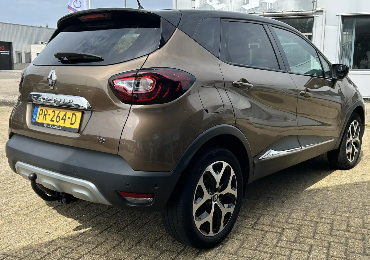 0.9 TCe Intens 90PK | 1e Eigenaar | Dealeronderhouden | Nette Staat | NL AUTO | NAP | R-Link | Bose | Trekhaak | Achteruitrijcamera | Carplay | Navigatie | 2 Sleutels | Premium Kleur |