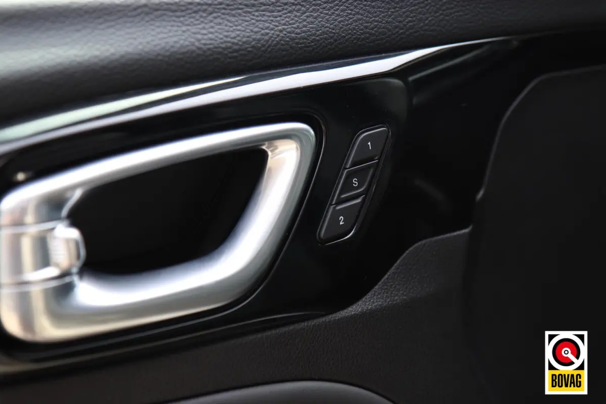 4xe 240 Plug-in Hybrid S |PANODAK|360 CAMERA|KEYLESS|MEMORY|LEDER|CARPLAY|STOEL+STUURVERW!