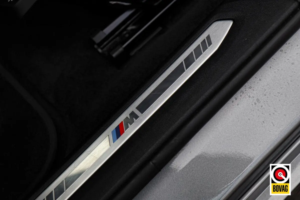 118i M-Sport M-Pakket Shadow |LED|CARPLAY|H&K|ELEK. KLEP|STOEL+STUURVERW.|VIRTUAL