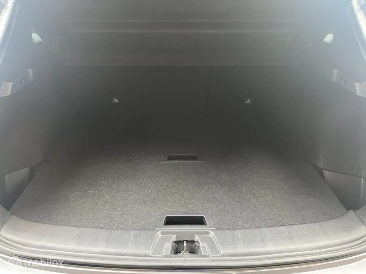 1.3 DIG-T Tekna LEDER*LED*NAVI*CARPLAY*CAMERA*
