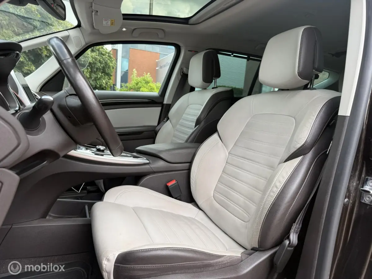 1.8 TCe Elysée 7p. Panodak Navi Carplay Leer Camera Stoelv
