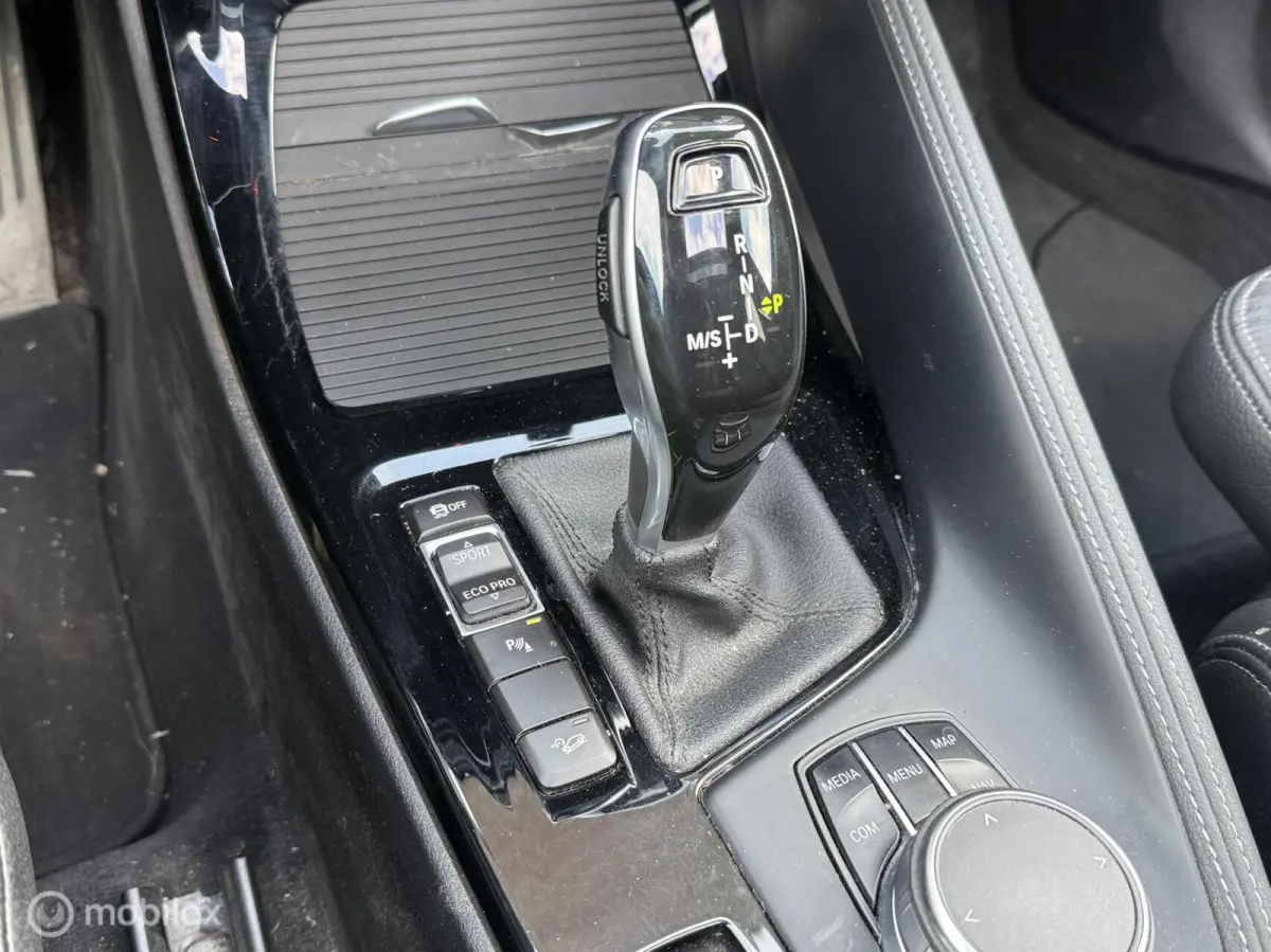 xDrive20i Xline Panodak Navi Carplay Memory Leer Camera Harman Kardon Trekhaak