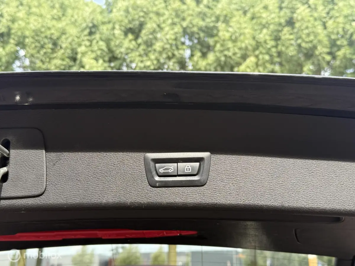 xDrive20i Xline Panodak Navi Carplay Memory Leer Camera Harman Kardon Trekhaak