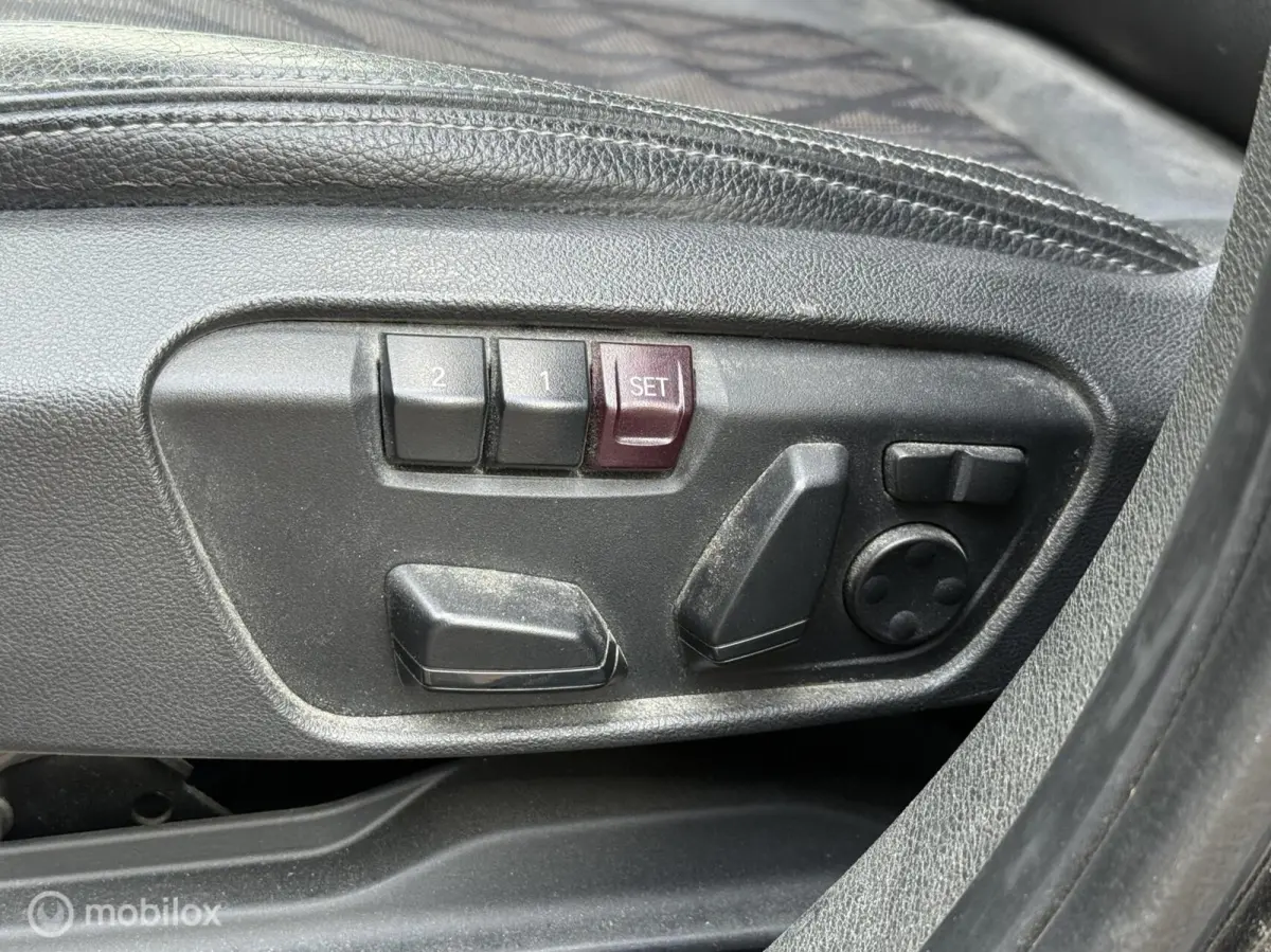 xDrive20i Xline Panodak Navi Carplay Memory Leer Camera Harman Kardon Trekhaak