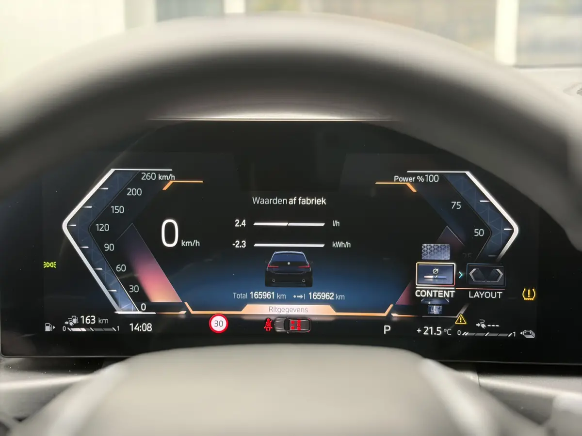 330e Executive 293pk | Nieuw Model | Virtual Cockpit | Apple Carplay/Android Auto | Dab | Elektrisch bedienbare achterklep | LED koplampen | Sportstoelen | Trekhaak elektrisch bedienbaar | Z