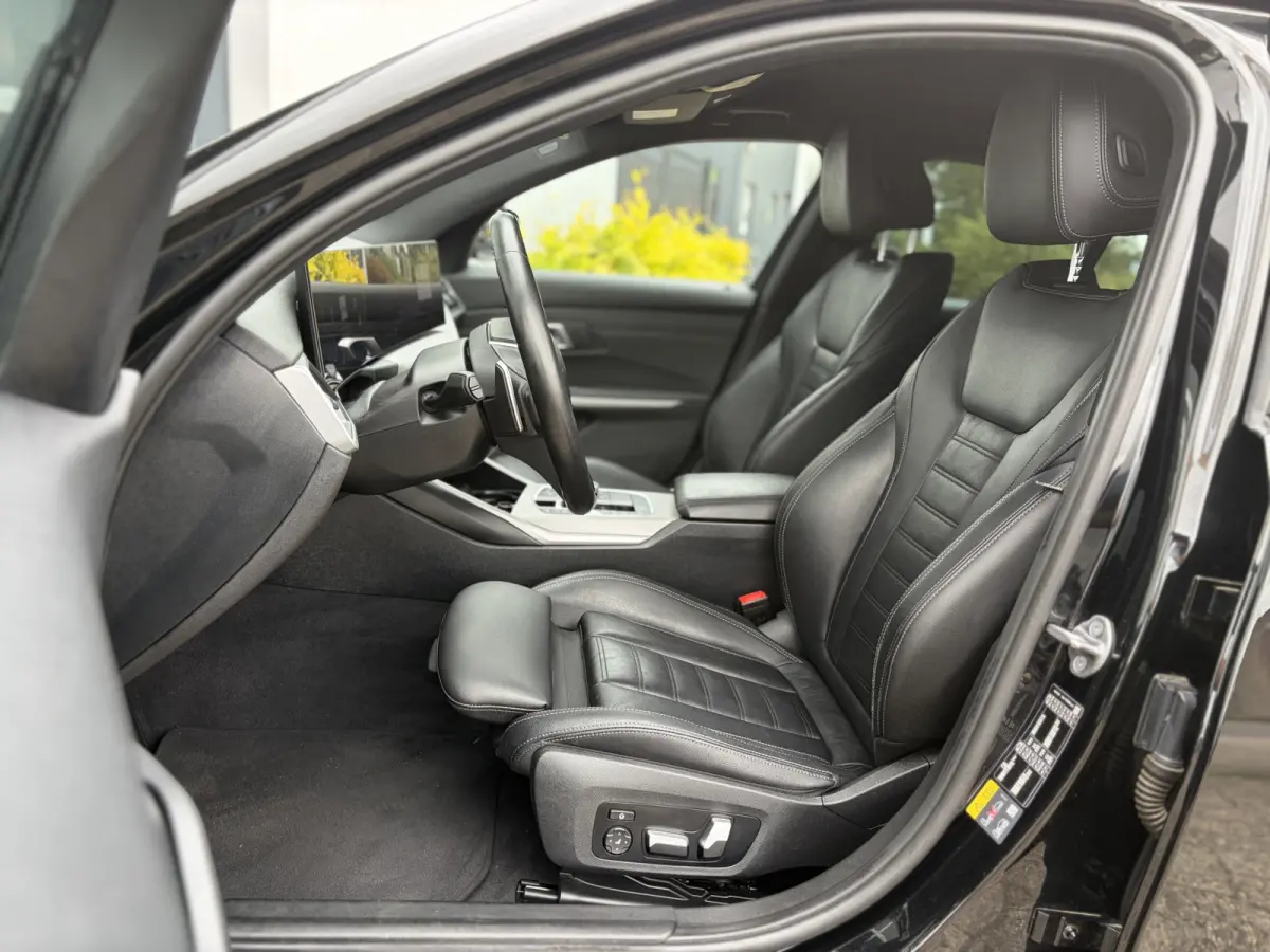 330e Executive 293pk | Nieuw Model | Virtual Cockpit | Apple Carplay/Android Auto | Dab | Elektrisch bedienbare achterklep | LED koplampen | Sportstoelen | Trekhaak elektrisch bedienbaar | Z